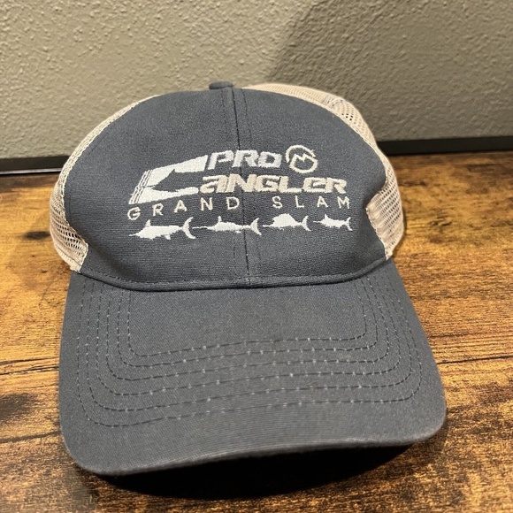 Magellan Pro Angler Series Hat Fishing Outdoors SnapBack Cap - Picture 1 of 8